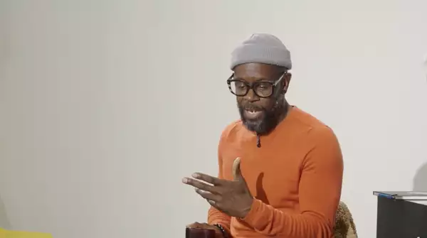 Photo of Benji Reid speaking